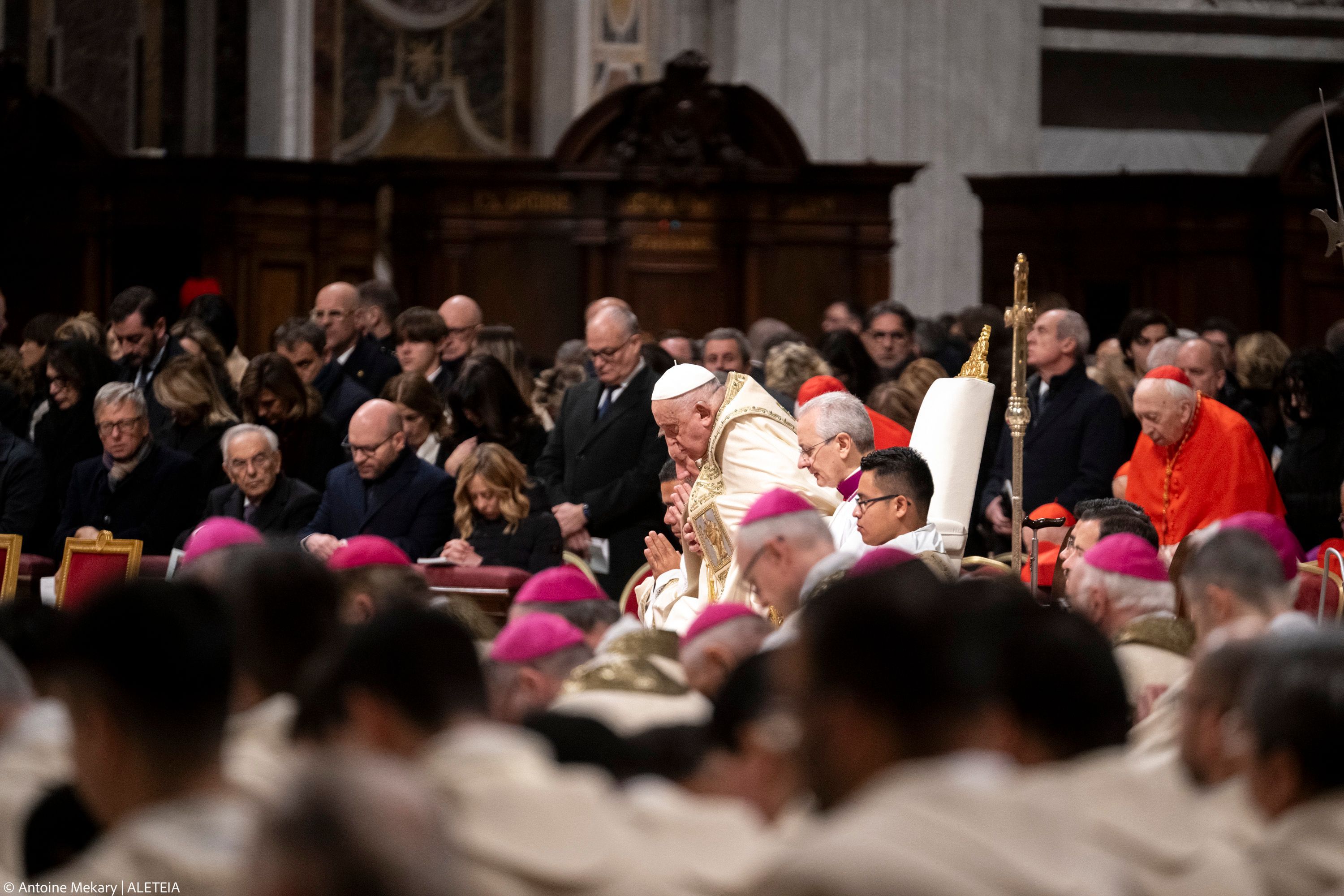 El papa Francisco inaugura el Jubileo de la Esperanza en un emotivo ...